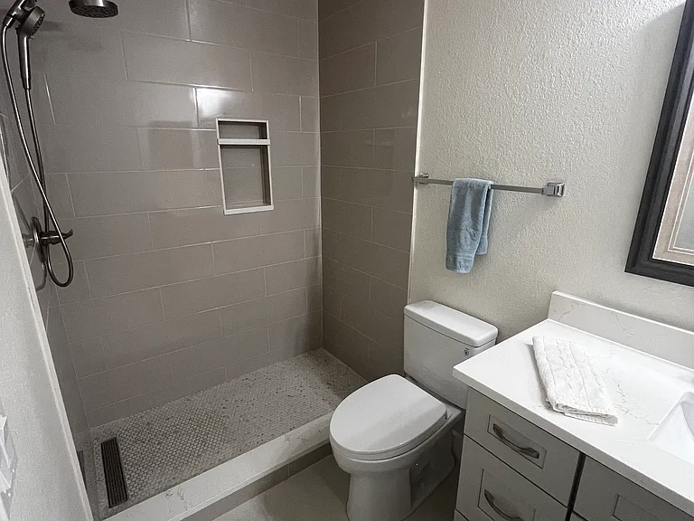 940 Village Trl #1-105 — Photo 6