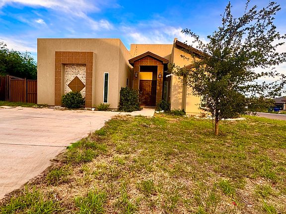 2nd image of 4725 Los Laureles Ln