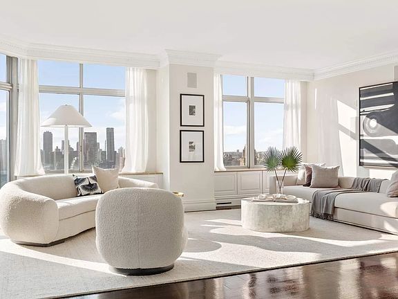 3rd image of 188 E 64th St APT 3501