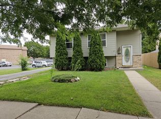 929 Washington Park, Waukegan, IL 60085