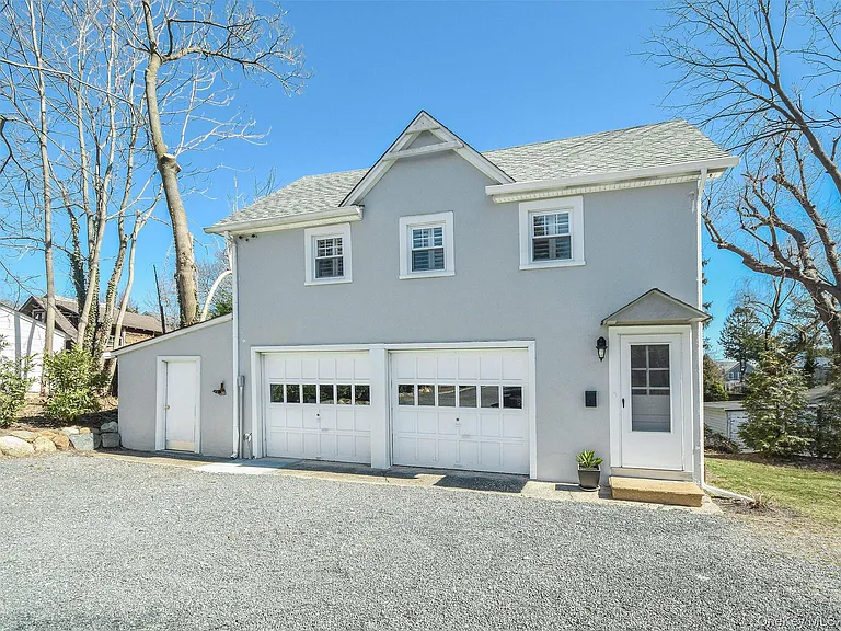 61 Locust Ave #1 — Photo 1