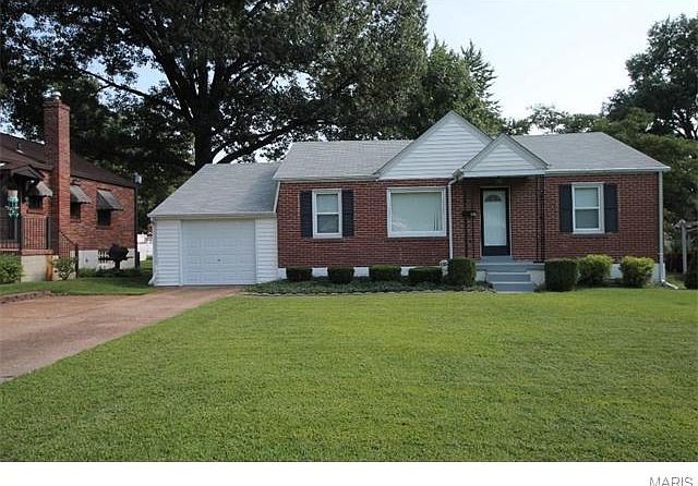 1st image of 10 Saint Thomas Ct