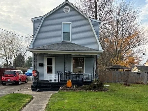 220 Baldwin Ave, Niles, OH 44446