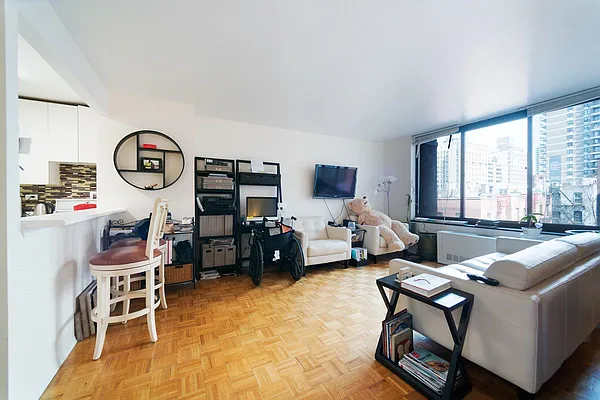 Rented by Boulevard Residentials | media 18