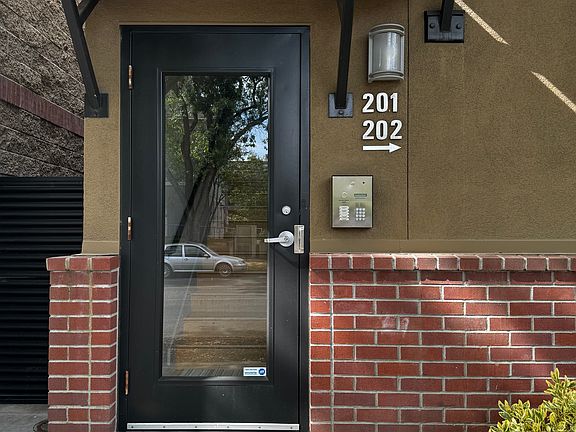 2nd image of 2117 S St Unit 201