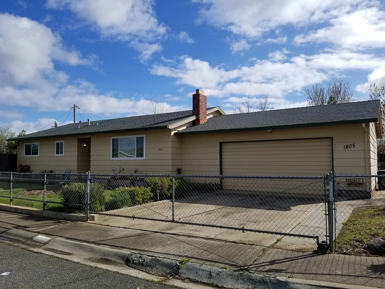 1805 Fernwood Dr photo 1