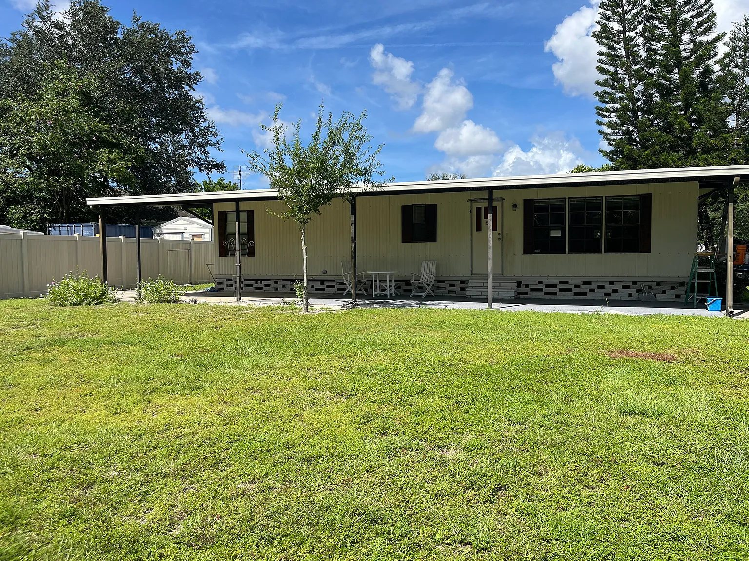 2 bed, 1056 sqft, $2,000 — Photo 2