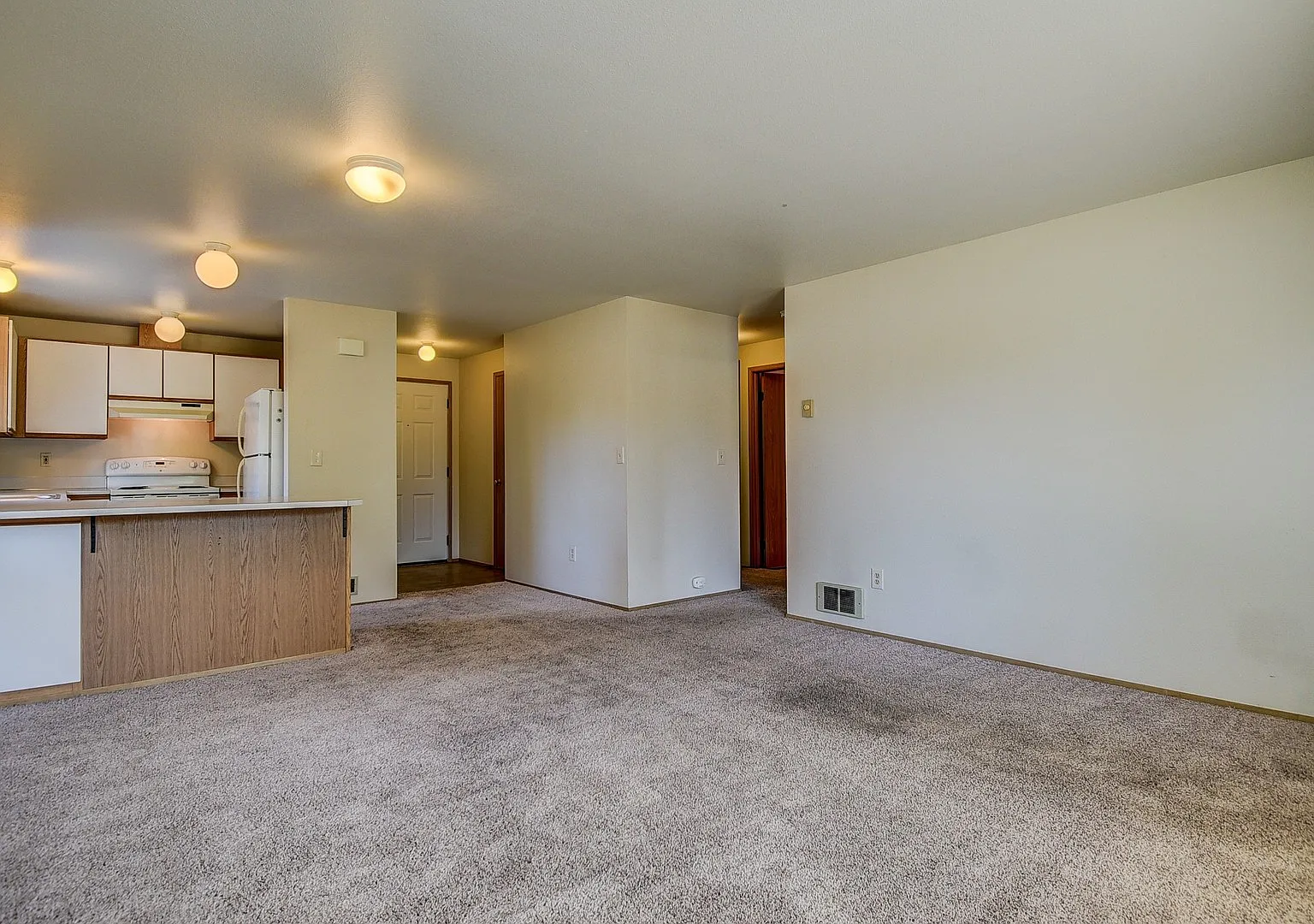 1154-340 SE Midway Blvd — Photo 3