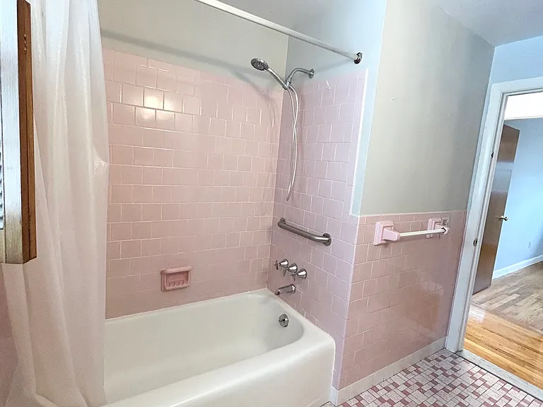 75 Hopeworth Ave — Photo 9
