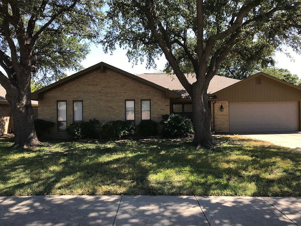 1st image of 2118 Southmoor Dr