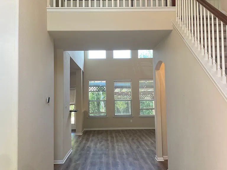 9812 Morgan Creek Dr — Photo 1