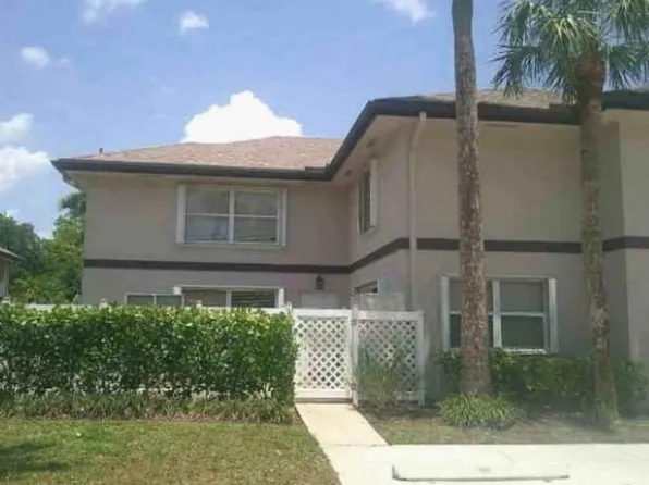 18 Amherst Ct Unit D-b, West Palm Beach, FL 33411