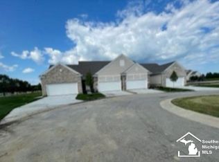 811 Plum Village Dr, Monroe, MI