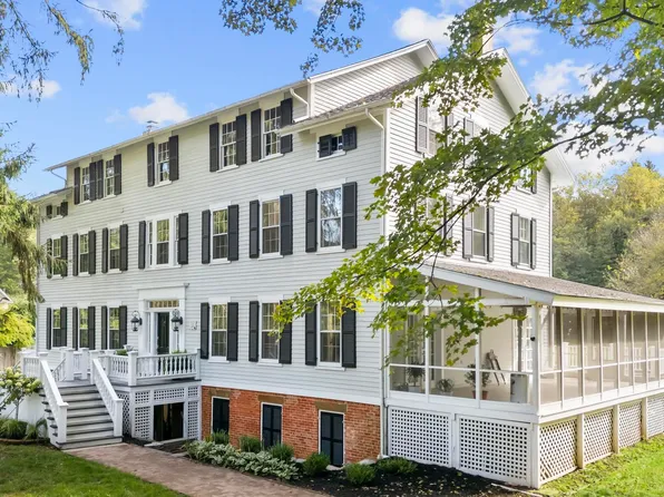 33 Cannon Road, Wilton, CT 06897