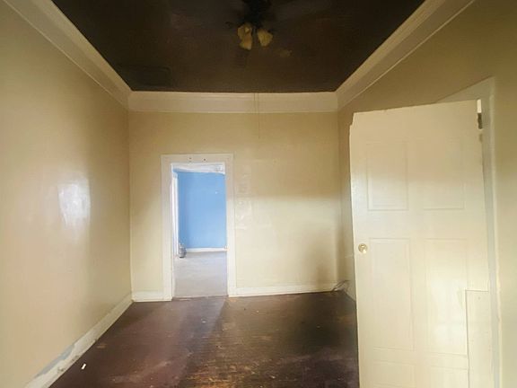 4th image of 501 W Main St