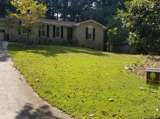 712 Mountainbrooke Cir, Stone Mountain, GA 30087