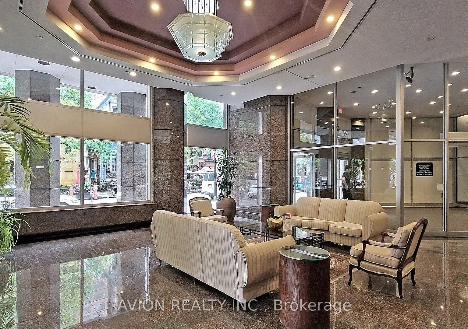 38 Elm St — Photo 2