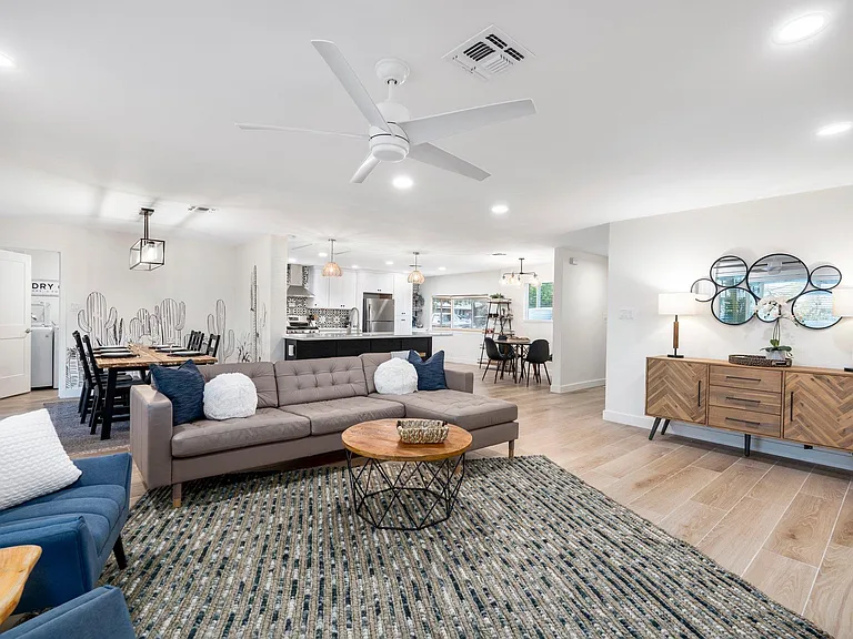 6911 E Monterey Way — Photo 9