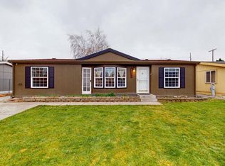8431 W Yellowstone Ave, Kennewick, WA 99336