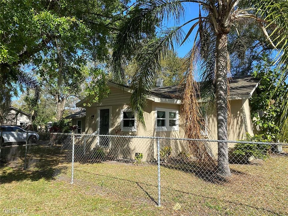 1st image of 1337 Vista Pl