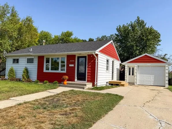 1625 6th St SW, Minot, ND 58701