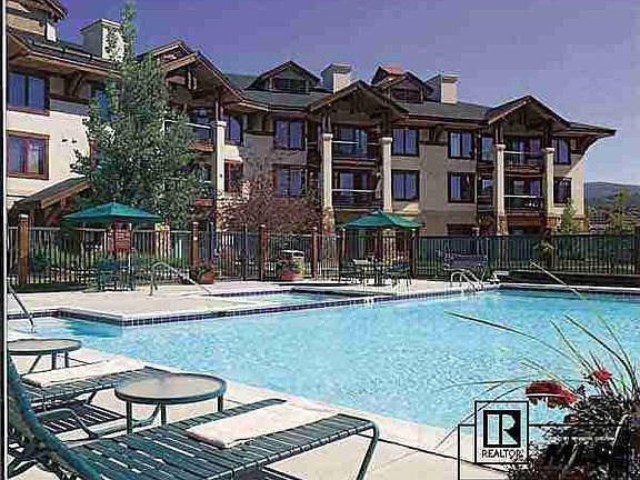 2nd image of 1463 Flattop Cir #103