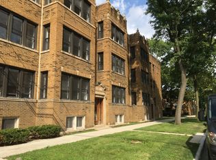 2438 W North Shore Ave #1, Chicago, IL 60645