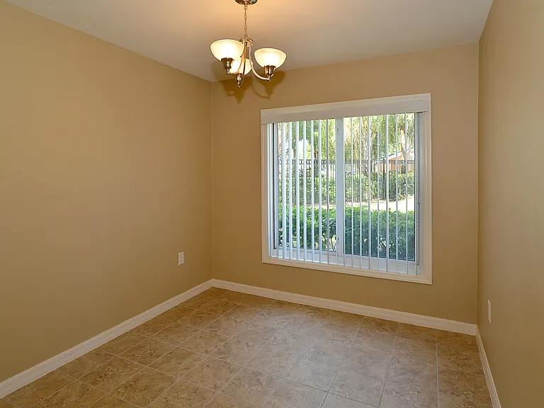 Alta Mar at Broadwater Apartments — Photo 12