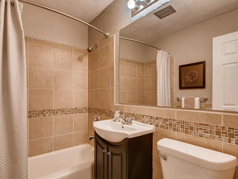 Whittier Flats - 3105 Pleasant Avenue