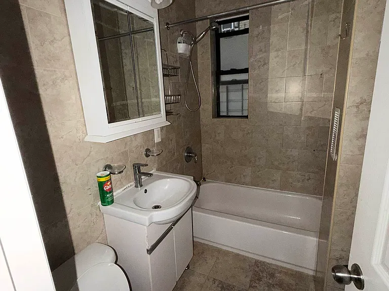1854 Ocean Ave #8C — Photo 7