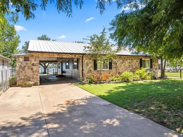 4315 Basswood Ct, Granbury, TX 76049