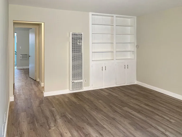 909 South Second Street — Photo 17