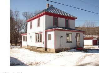 22 Dinsmore St, Bingham, ME 04920