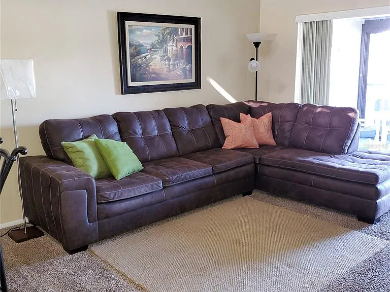 272 Woodlake Wynde #272 — Photo 5