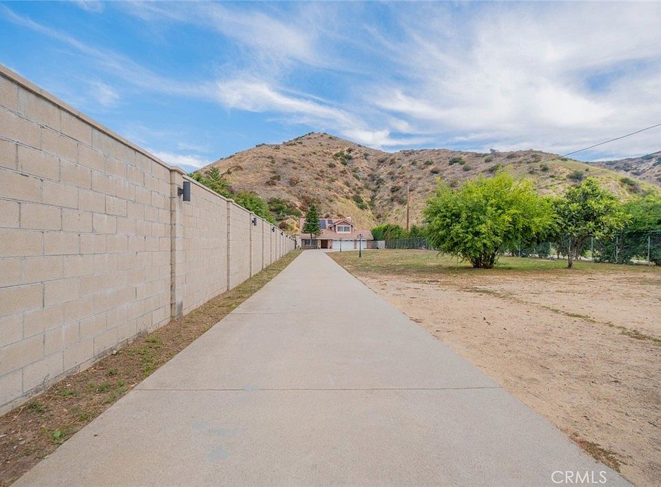 9653 La Tuna Canyon Rd, Sun Valley, CA 91352 MLS GD23182266 Zillow
