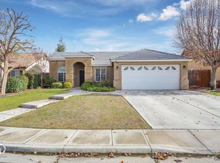 310 Emerald Isle Way, Bakersfield, CA 93314
