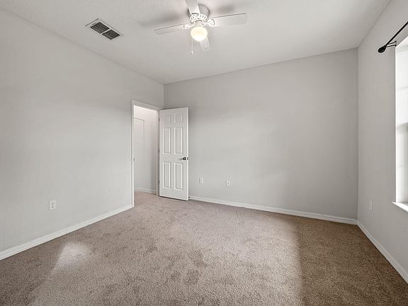 3rd image of 4666 SW Ulster Street