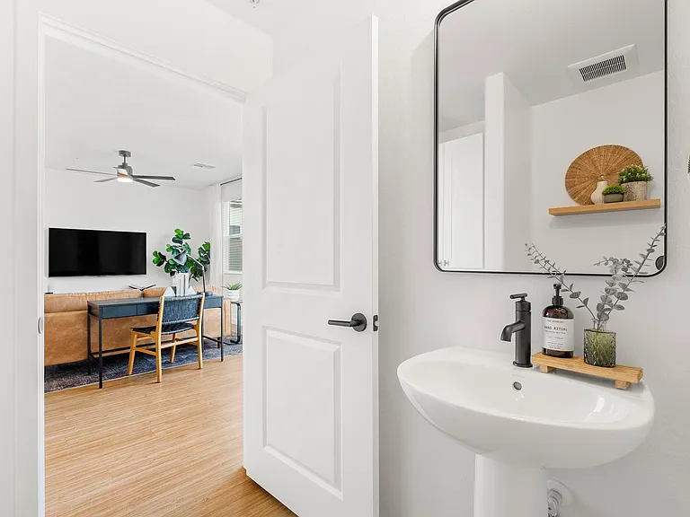 Pique Residences — Photo 23
