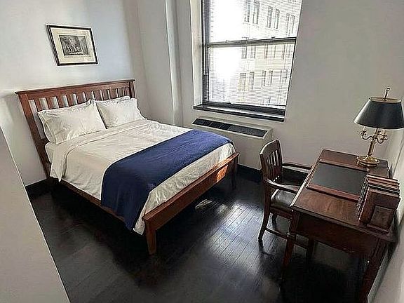 3rd image of 20 Pine St APT 2409