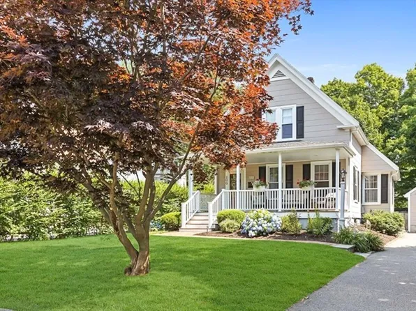 200 Crescent St, Rockland, MA 02370