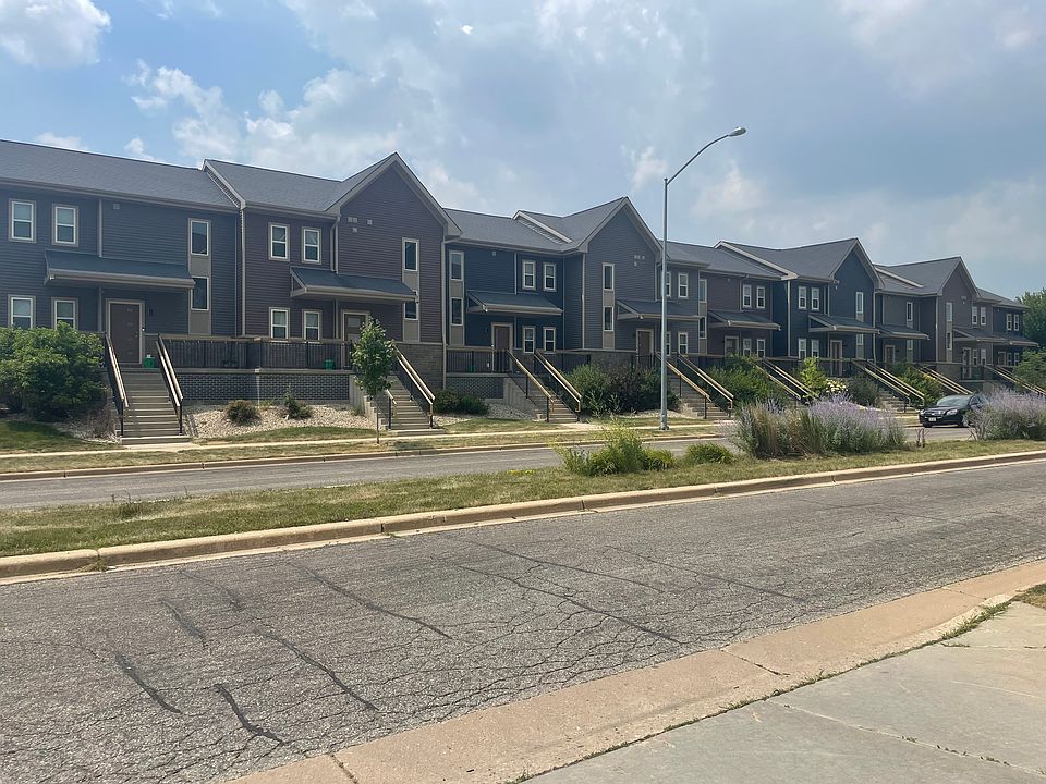 1st image of 301 Cross Oak Dr #3