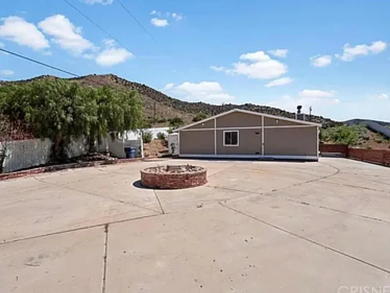 510 E Soledad Pass Rd — Photo 4