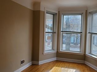 1154 W Newport Ave APT 2, Chicago, IL 60657