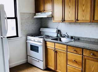 2144 21st St #2, Astoria, NY 11105