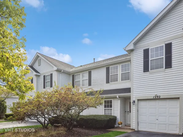 1292 Whispering Hills Dr, Naperville, IL 60540