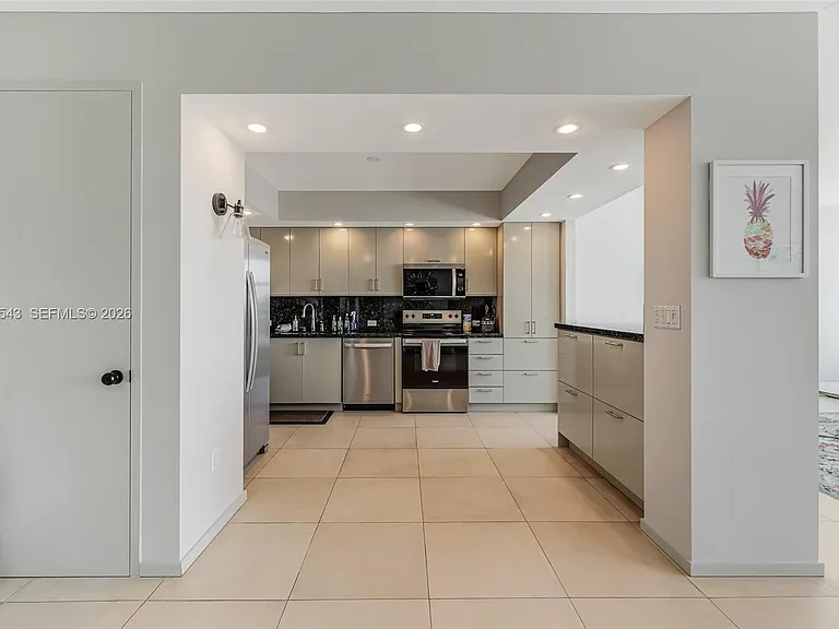 5055 Collins Ave #3K — Photo 15
