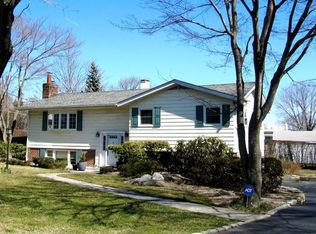 4 Laurel Rd, White Plains, NY 10605