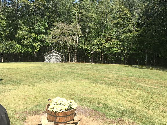 5th image of 200 Ashwood Ct