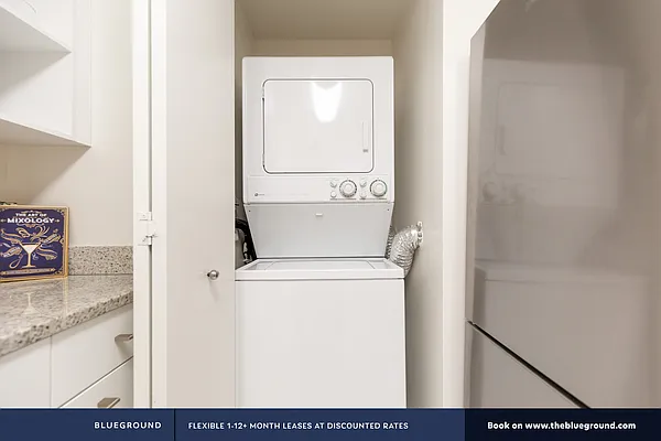 Rented by The Blueground | media 102