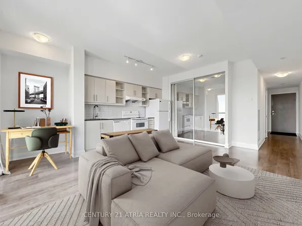 160 Vanderhoof Ave #607, Toronto, ON M4G 0B7